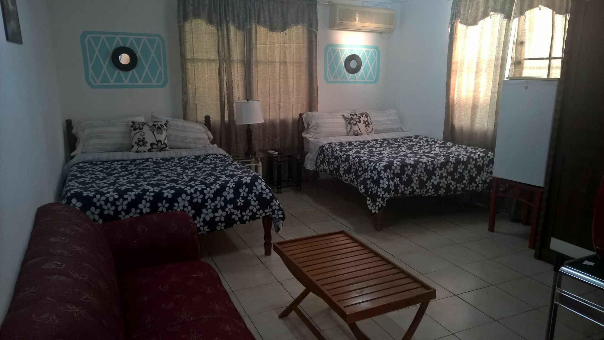 The Red Hut Inn Belize City Eksteriør bilde